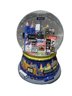 New York City Year 2000 Snow Globe Broadway Twin Towers Music Box Times Square